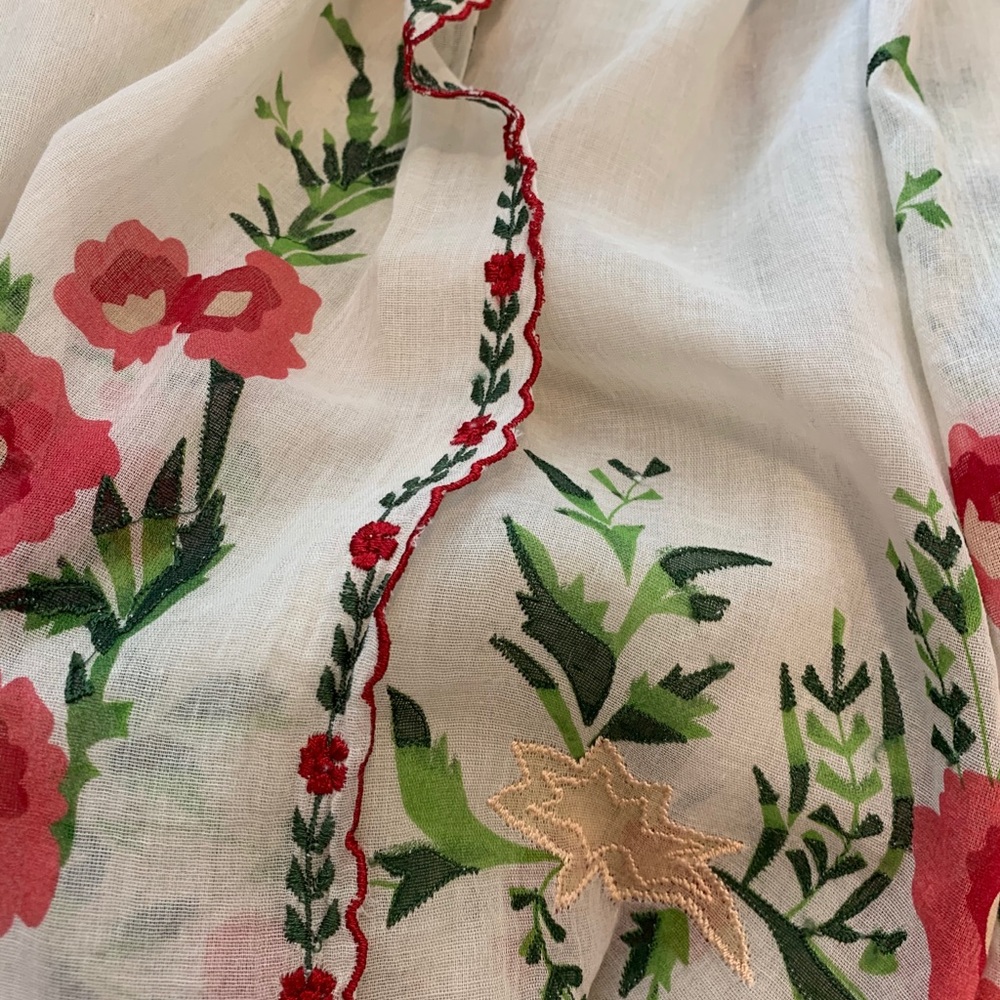 Embroidered Tank - Picture 11 of 16